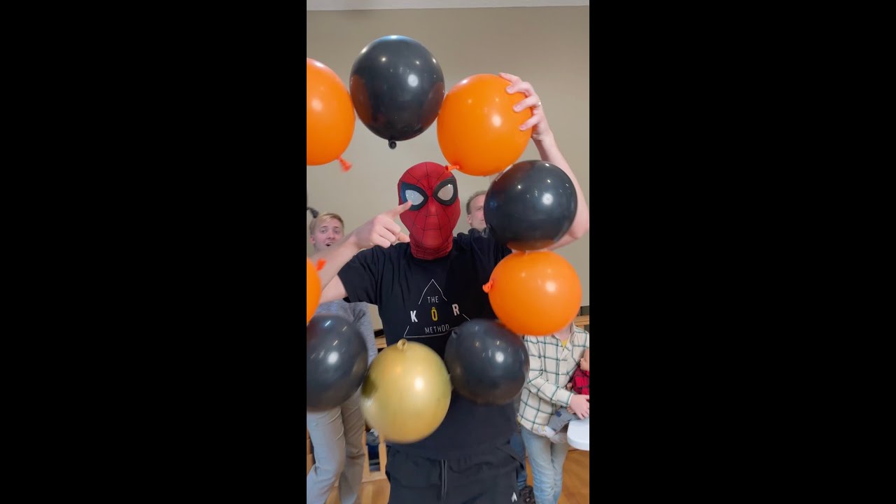 Игра «Вращающиеся шары» на Хэллоуин 🎃
