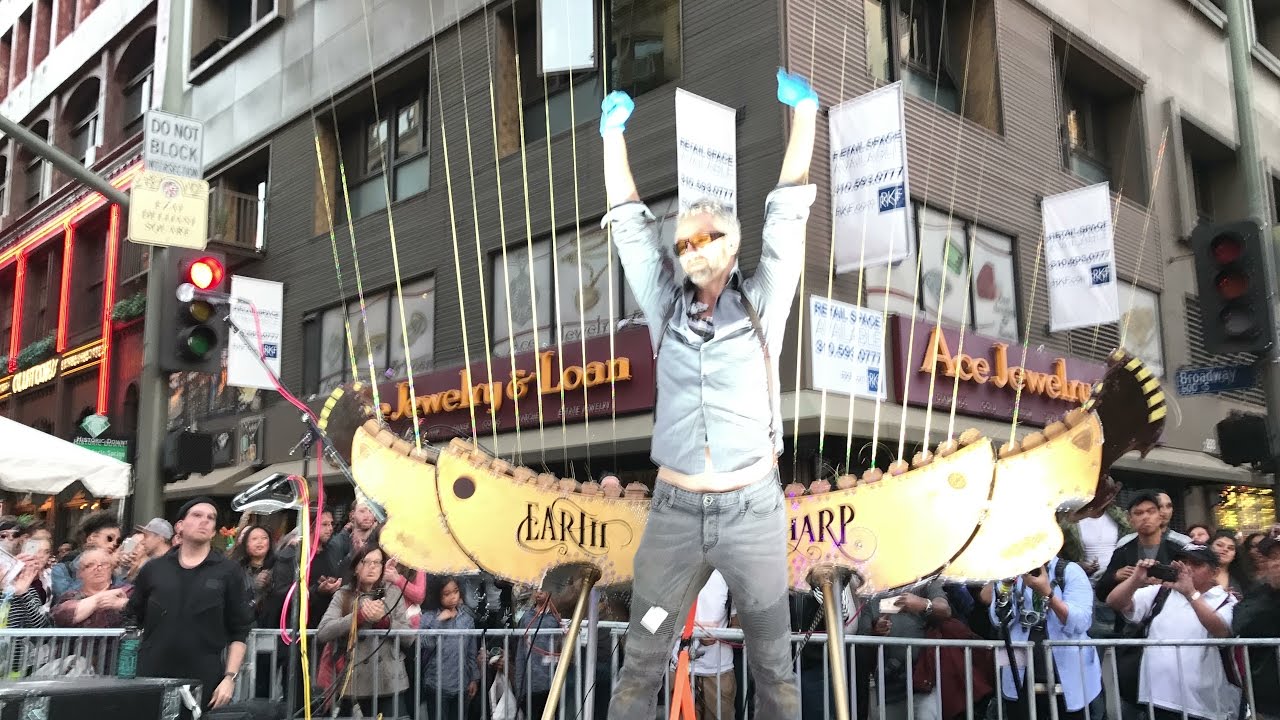 Earth Harp @ Night On Broadway 🎭 in Downtown Los Angeles