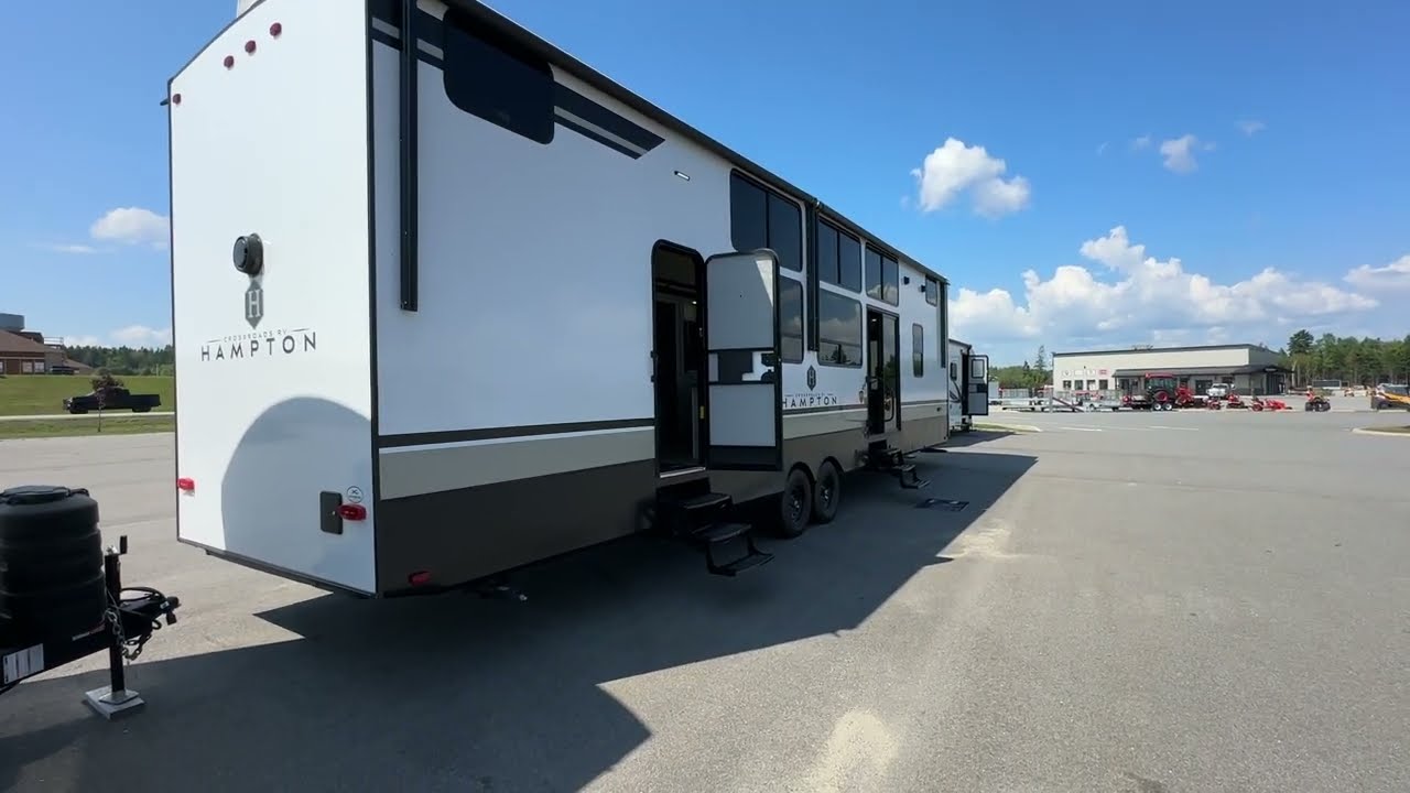 2024 CrossRoads RV Hampton HP390PVL #24073