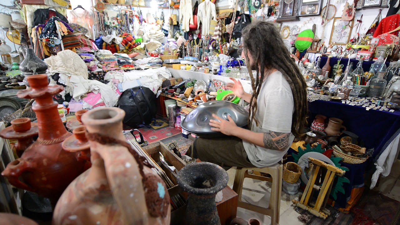 FLEA MARKET