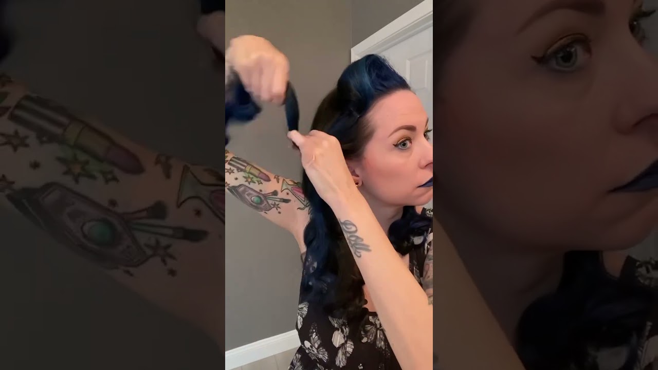 Vintage wave into a single roll #hairtutorial #pinup #vintagehair #quickhairstyle #hairstyle