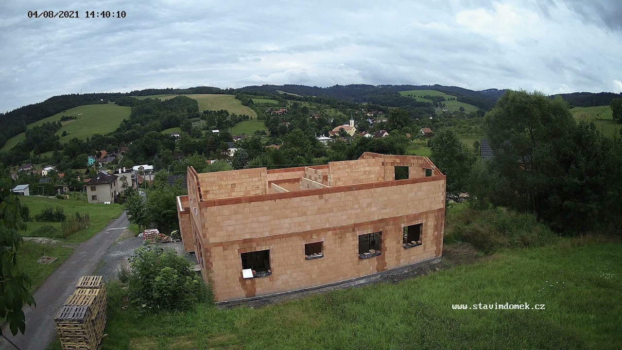 StavimDomek.cz - timelapse 14 - Zdění patra po věnec