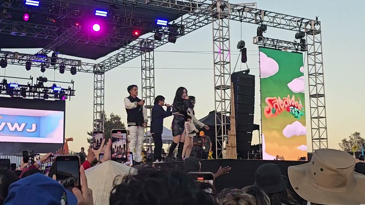 Sabaidee Fest Day 2. Huab Vwj- Hlub Tig Laug. Sophana x Huab Vwj x Mint x P.A.P Beat Band