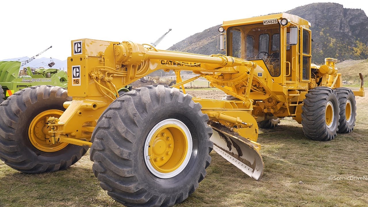 Vintage 1967 Caterpillar CAT 16 Grader