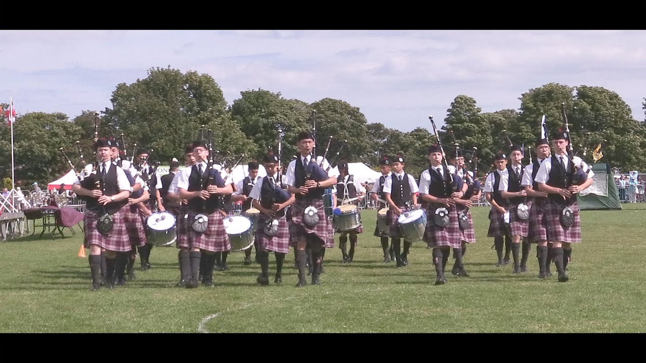St Thomas' Episcopal School Pipe Band at North Berwick 2015
