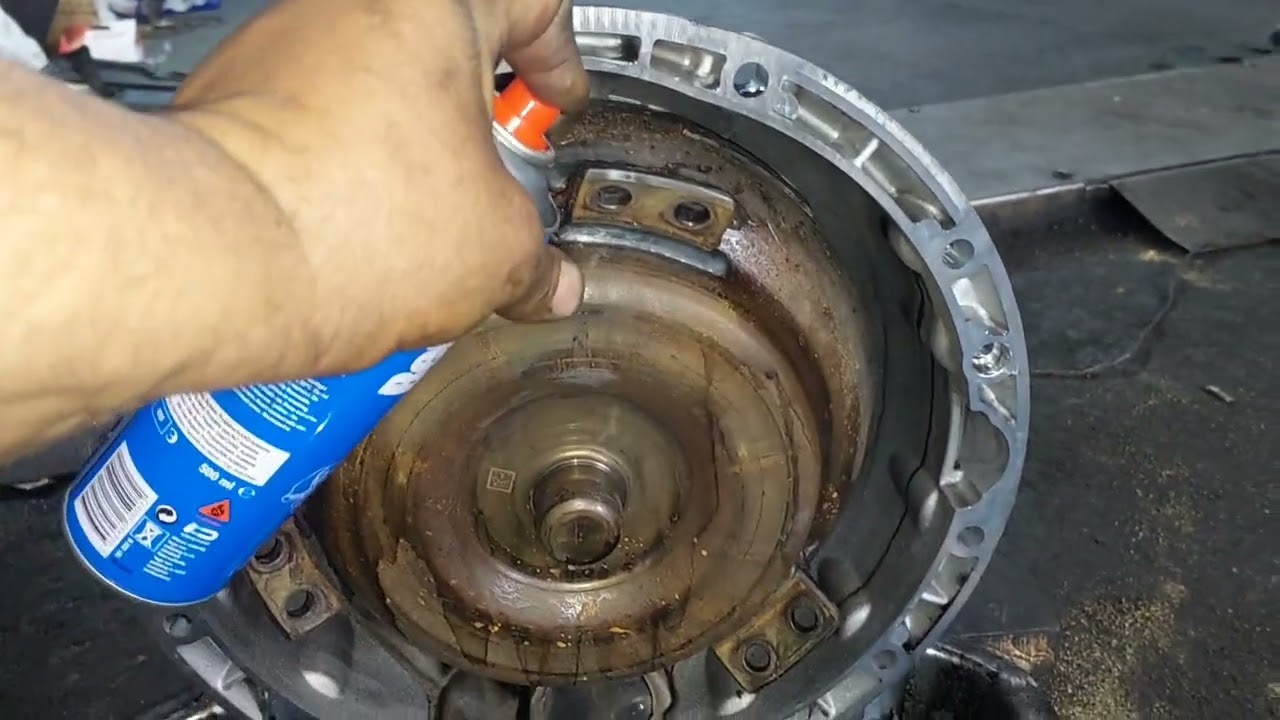 Bir keçe yağ kaçağı için bakın aracın nerelerini söktük/// Mercedes S320 V6 motor