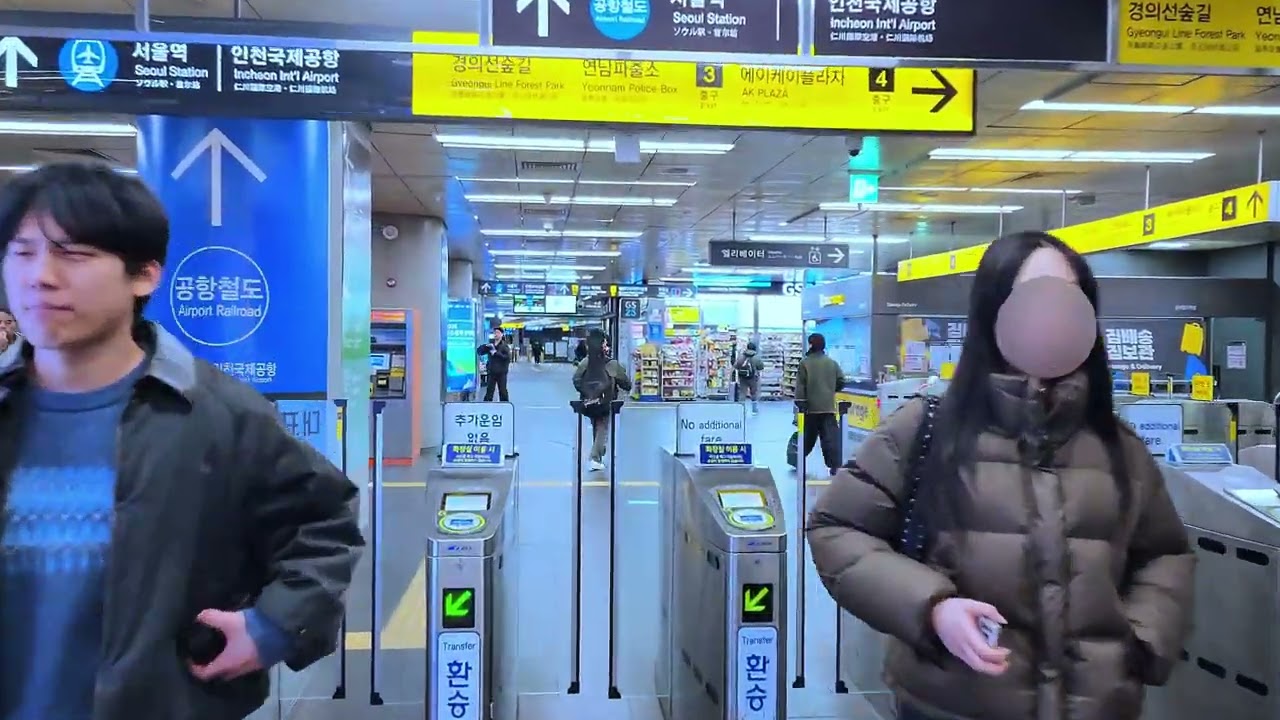 Hongik University subway station🇰🇷