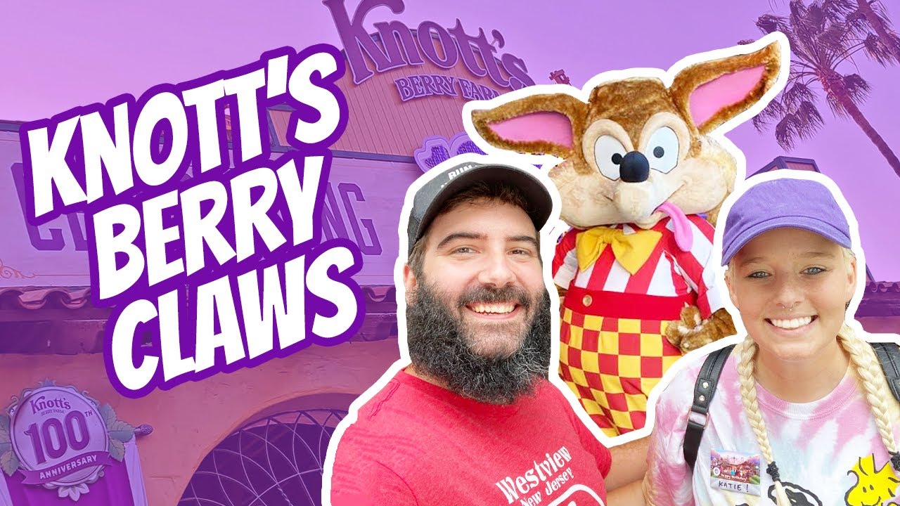 Playing the Claw Machines at Knott's Berry Farm!