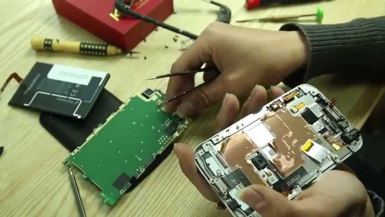 Karalux - How to Disassemble BlackBerry Classic for Repair, teardown detail