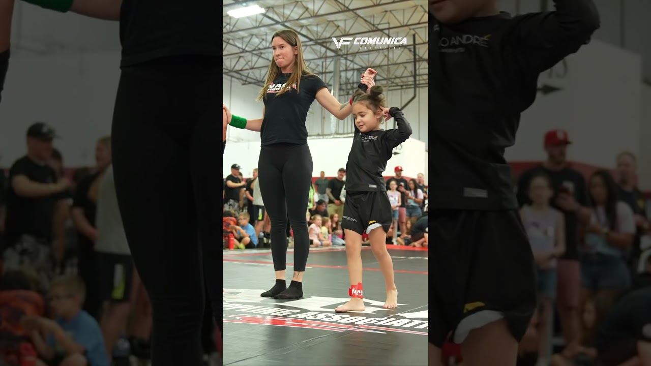 5 anos de idade competindo pelo cintur&atilde;o! #jiujitsu #kidsbjj #jiujitsulifestyle #bjjkids