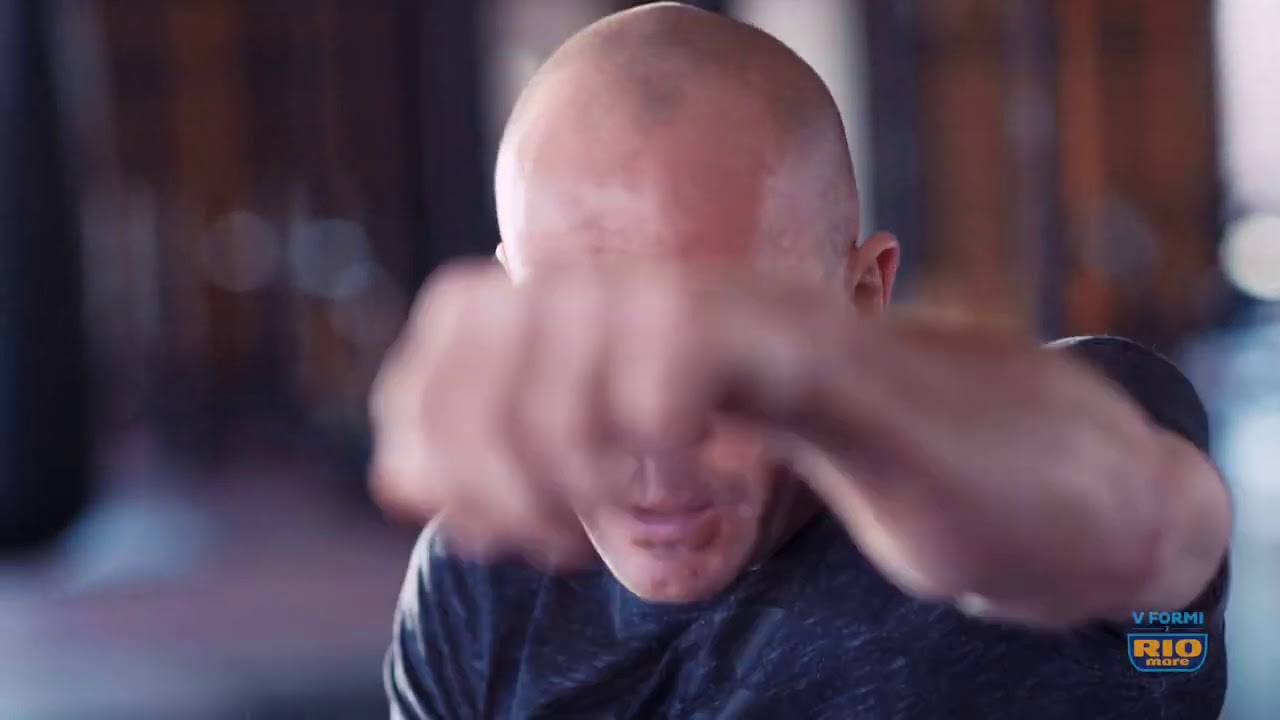 [V formi z Rio Mare] Dejan Zavec pripoveduje o svoji strasti do boksa &ndash; napovednik