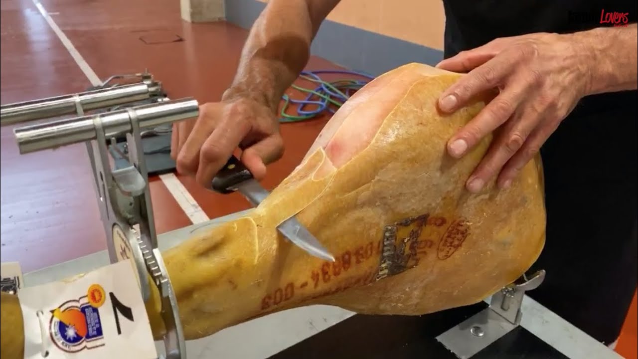 Concurso Mejor Jamón DOP Teruel 2020: Limpieza jamones