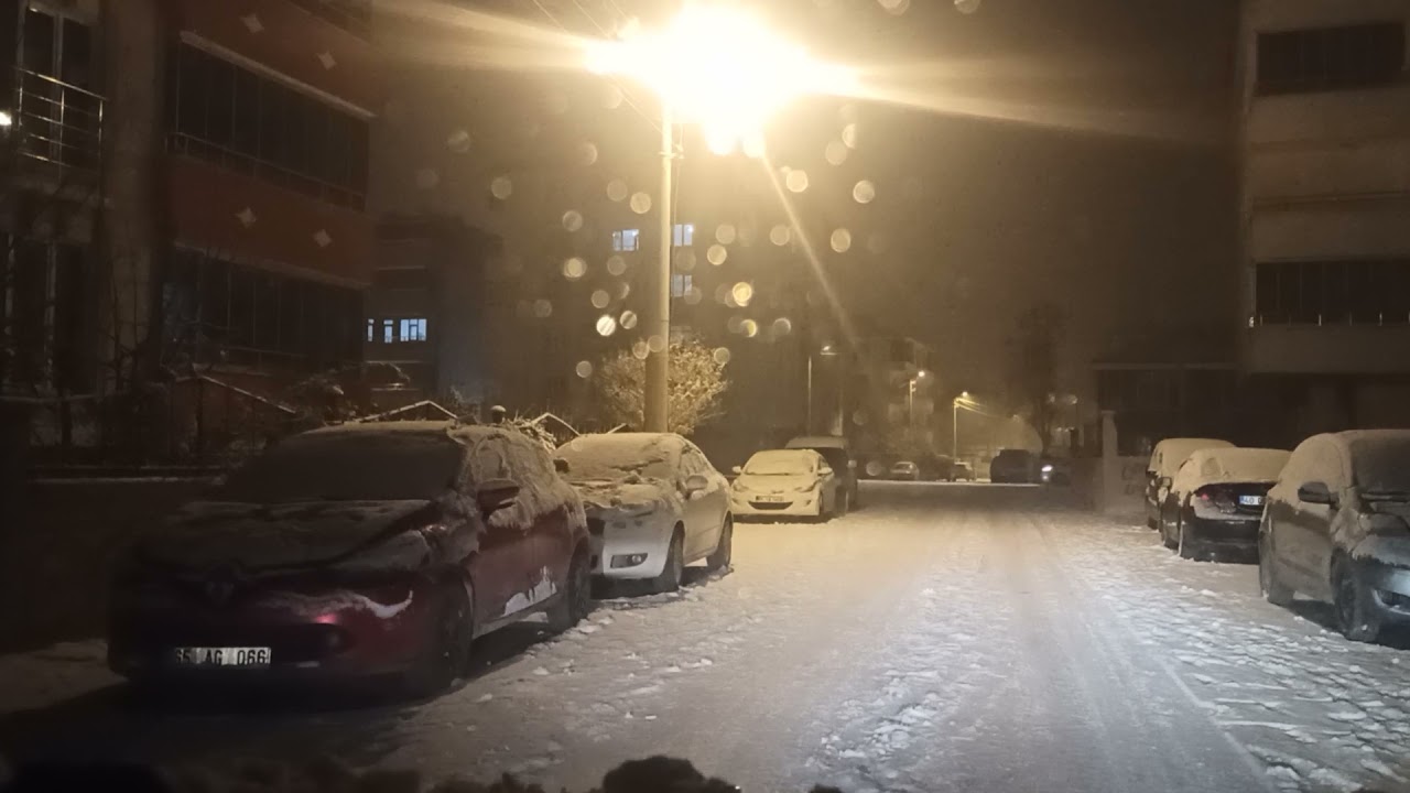 Bridgestone Blizzak LM005 Oto Kış Lastiği Karlı Zemin İncelemesi (205/55 R16 91H)