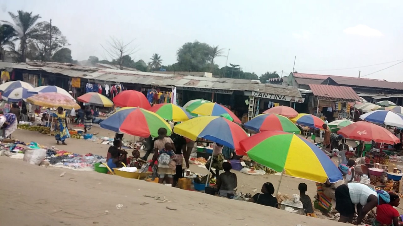 Drive through Soyo, Angola