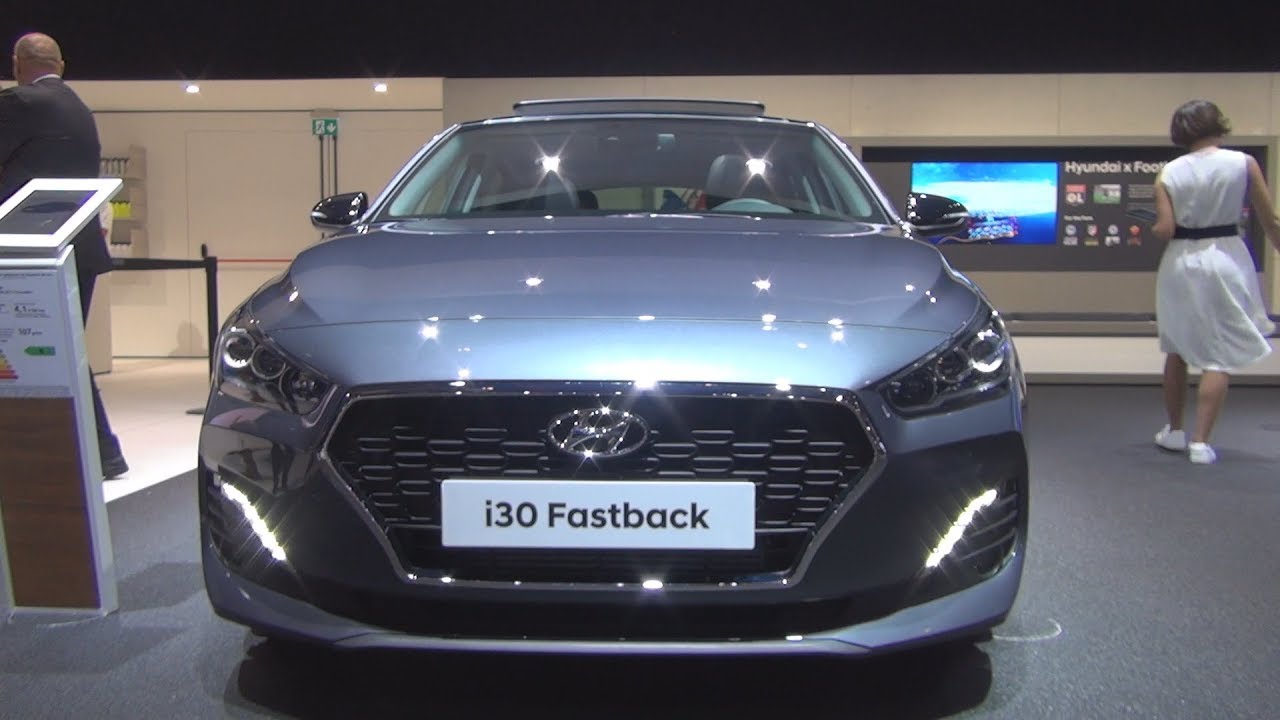 Hyundai i30 Fastback 1.6 CRDi Executive (2019) Exterior and Interior