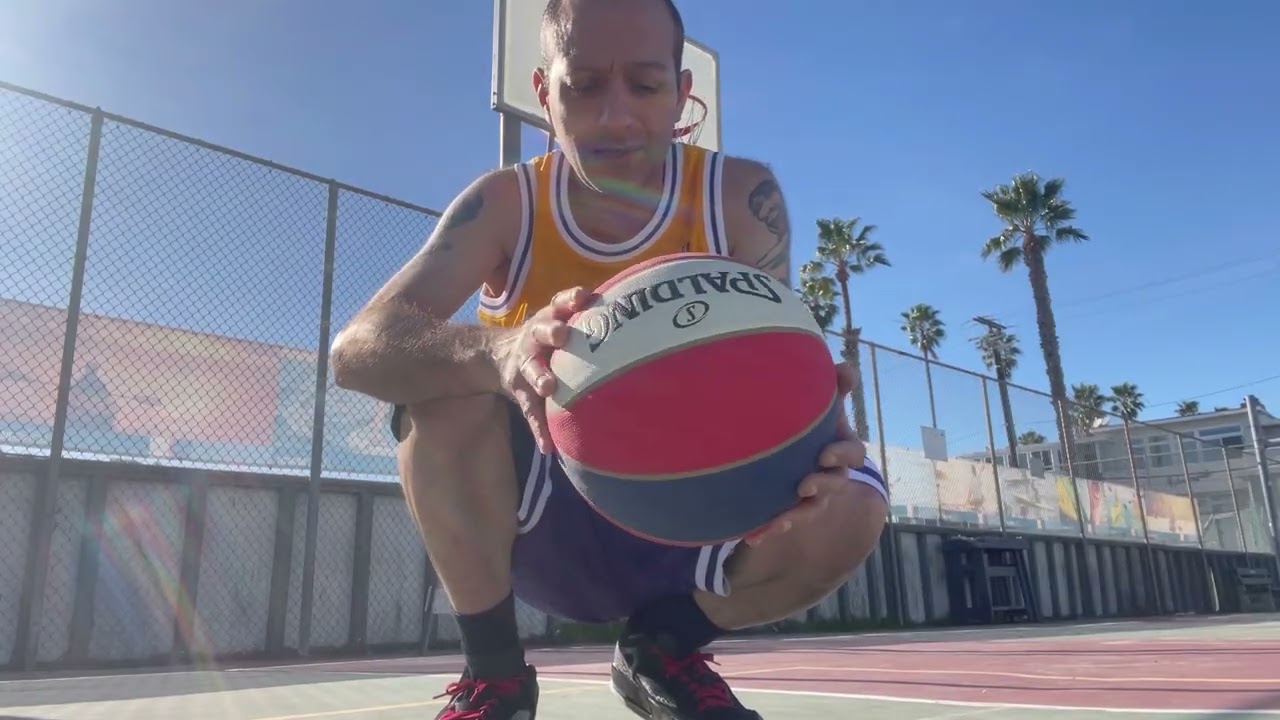 Testiamo il pallone da pallacanestro Spalding 