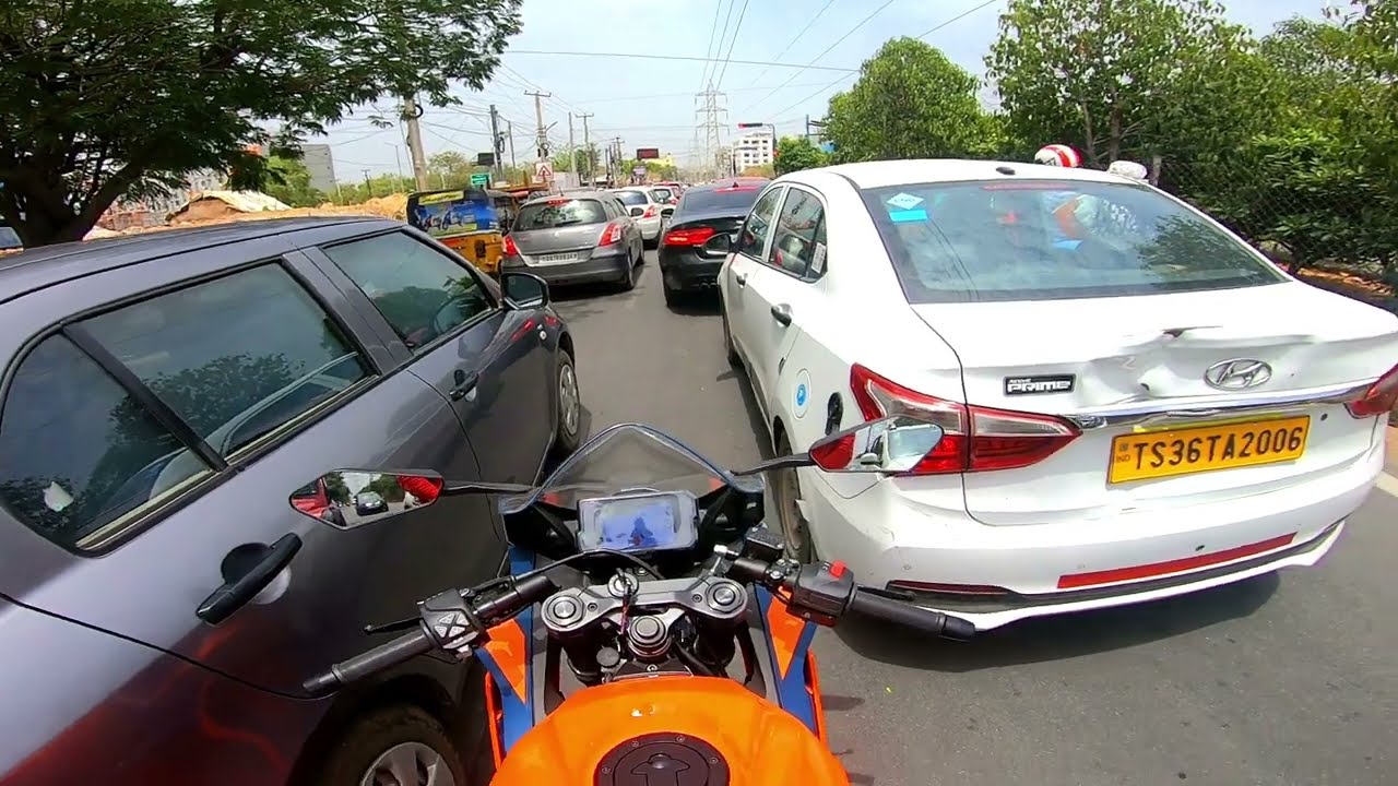 2022 KTM RC 390 City Ride Review