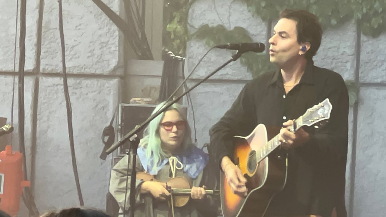 “Shake” - The Head and the Heart Live May 30, 2025