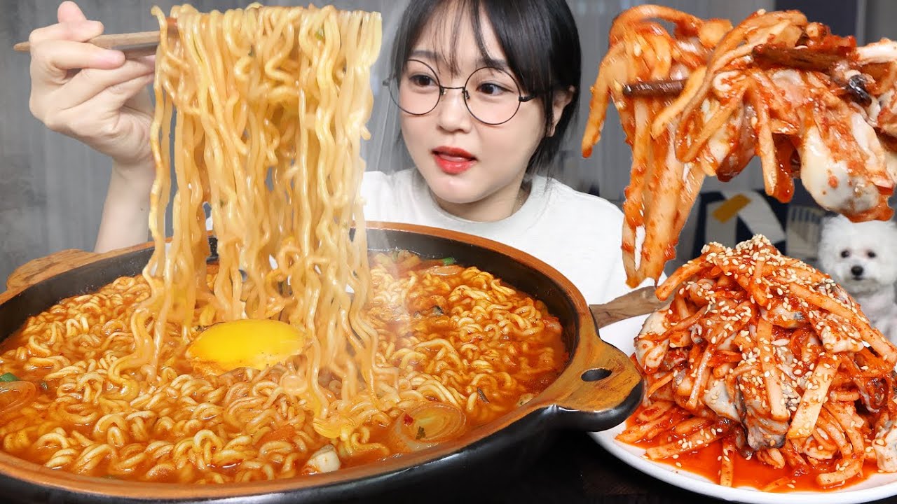 Острый устричный рамен и салат из редиса🦪🍜Mukbang ASMR