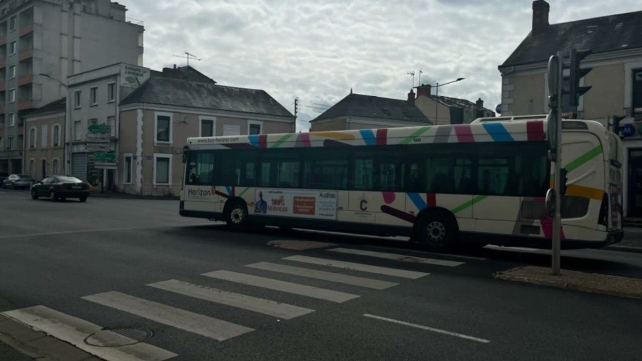 [SOUND HEULIEZ GX 337 DIESEL ZF €6] / - Ligne 1 Destination FORUM