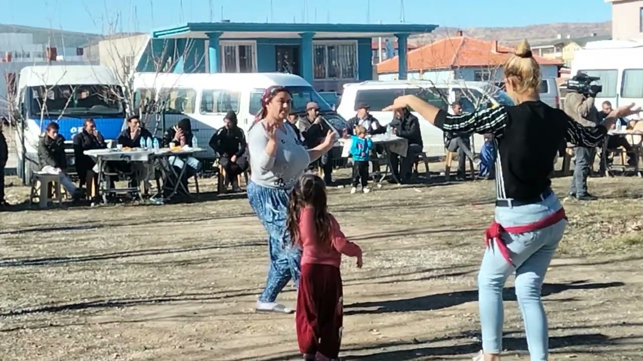 ROMAN DÜĞÜNÜ ÇİVRİL