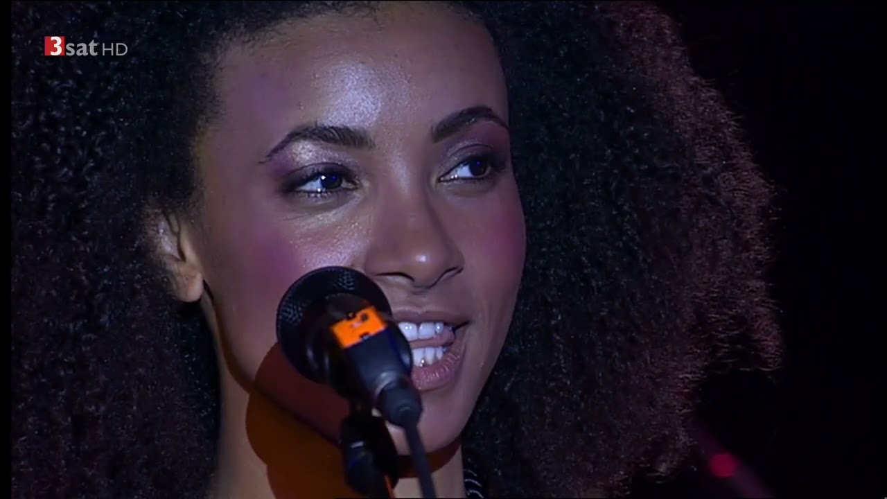 Esperanza Spalding - 33th Leverkusener Jazztage Live (2012)