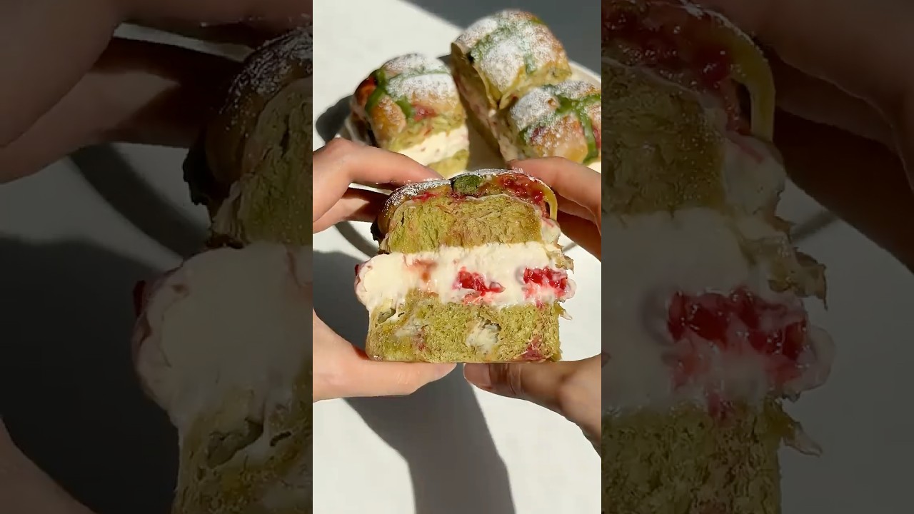 Matcha & raspberry hot cross buns layered with a raspberry cheesecake filling? Yes please 🤤 #easter
