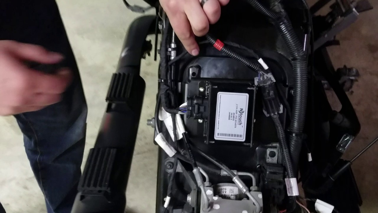 Victory Cross Country Saddlebag Audio Install