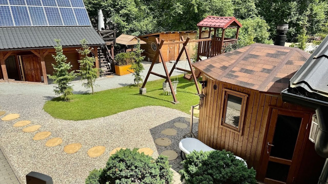 Prodej výjimečného wellness resortu, dvě budovy a to vše na pozemku 1.700 m2, Zázrivá - Slovensko.