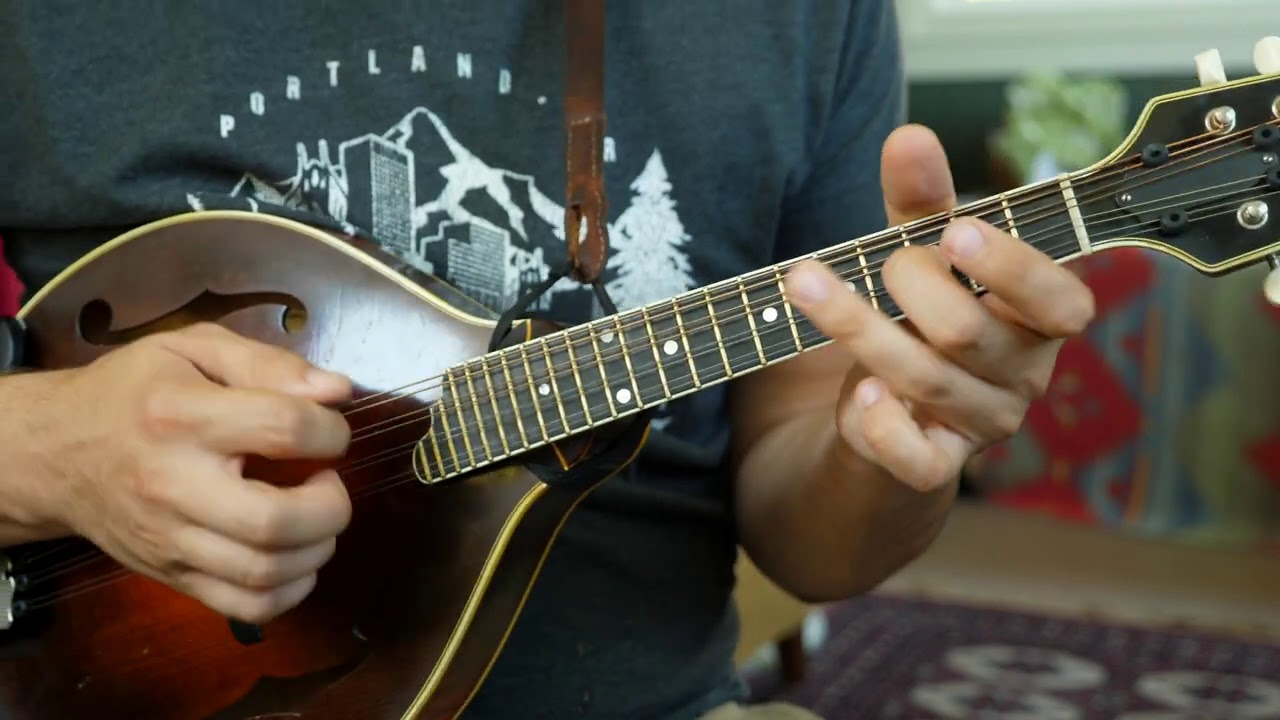 Red Wing (Union Maid): Play Along Jam - Mandolin Lesson