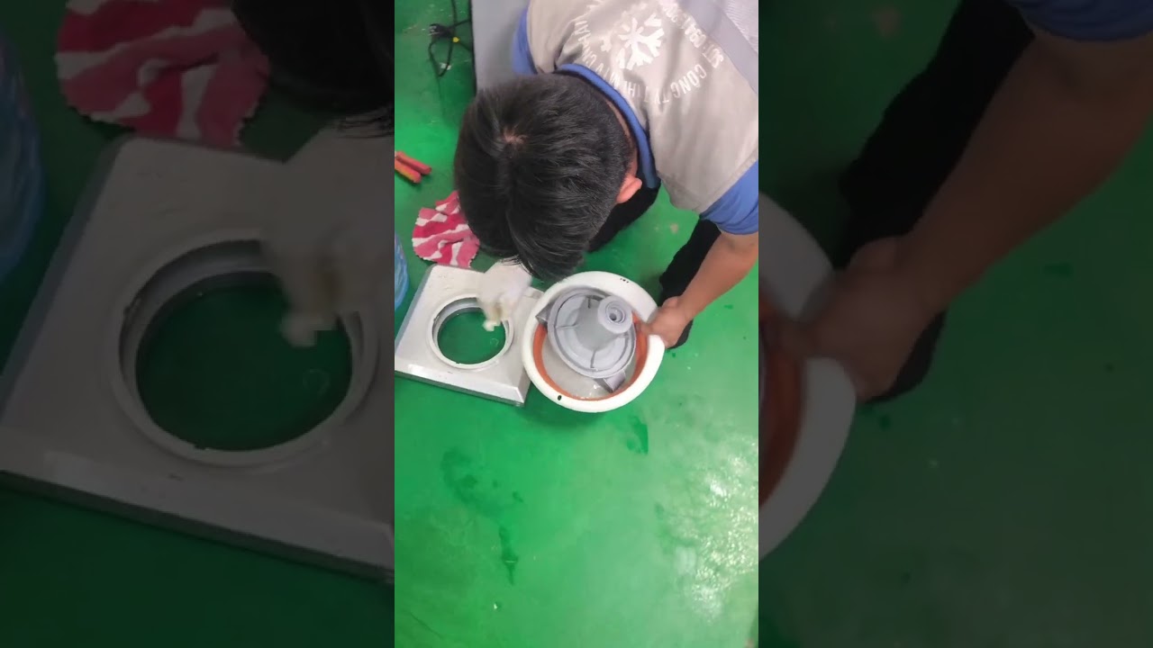 Vệ sinh máy nước nóng lạnh - Khải Hoàn