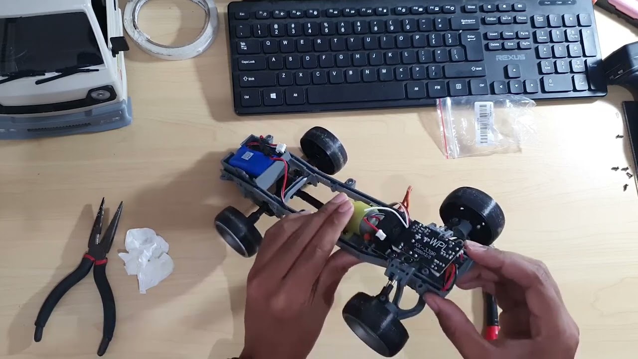 Pasang gyro di WPL d12