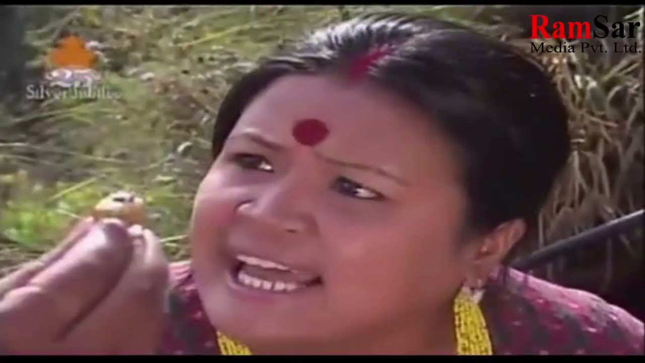 धुर्मुशलाई सिस्नुपानी लगाईयो  || Best Comedy Clip From Meri Bassai || Old Is Gold ||
