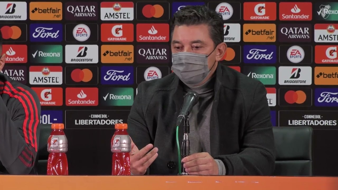 Marcelo Gallardo y Paulo D&iacute;az [Conferencia de prensa - River 4 - Colo-Colo 0]