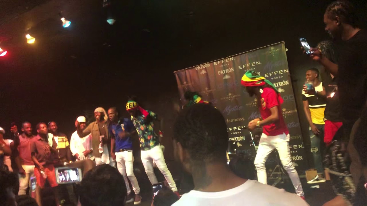 Active Dancers || The Viral Dancing Rastas -Toast