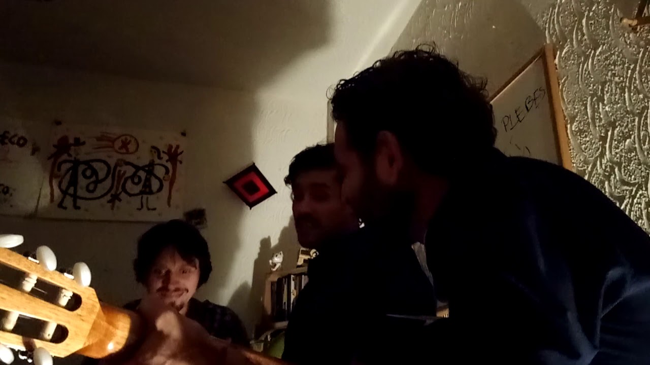 Ulises Hadjis, David Aguilar y Rolty Casta&ntilde;os en El Depa De los Plebes.