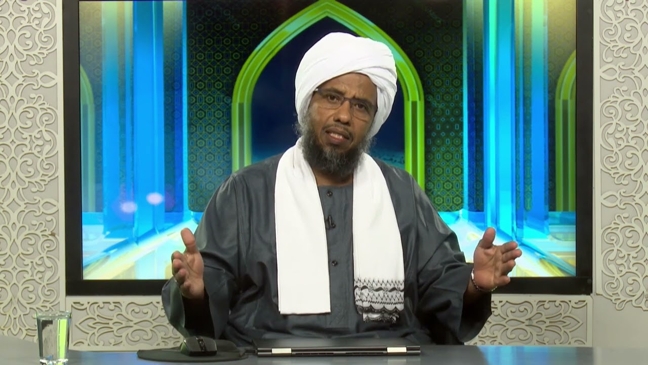 تفسير : أَمْ يَقُولُونَ افْتَرَاهُ بَلْ هُوَ الْحَقُّ مِن رَّبِّكَ