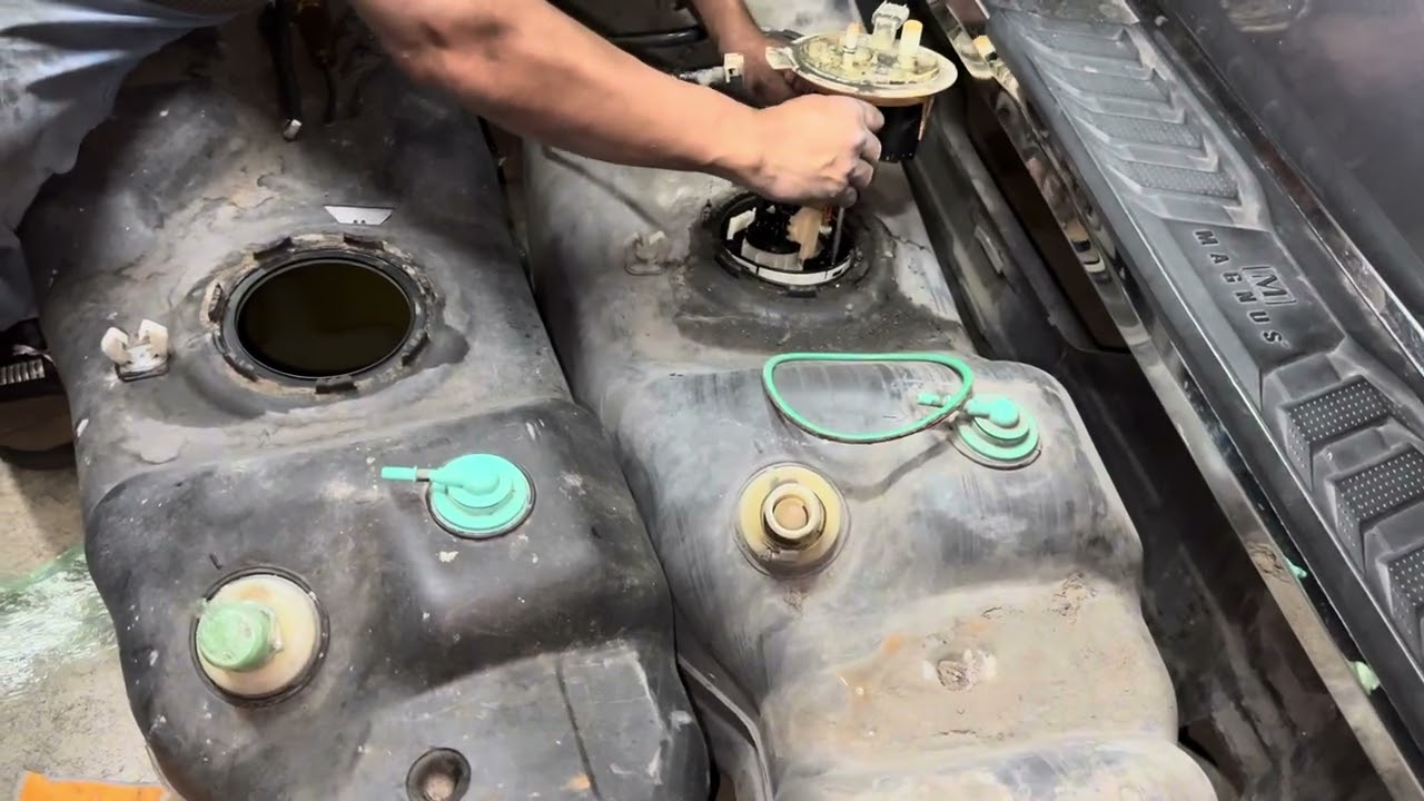 Cómo cambiar tanque de gasolina ⛽️ Ford  F150 -2009 A-2013