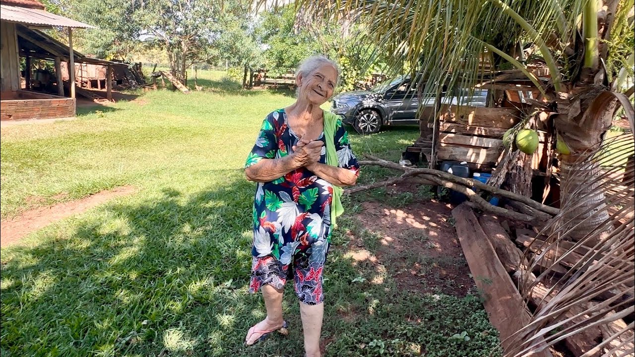Viajamos para o sítio da Dona Maria e do Bastião para entregar um presente 🎁 🌽 