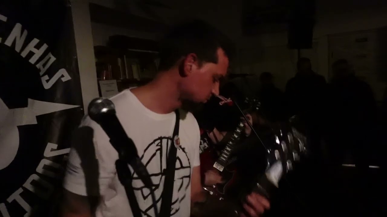 BASTARDOS DO ESPIRITO SANTO - Quinze Anos No Cavalo (live Cooperativa Mula)