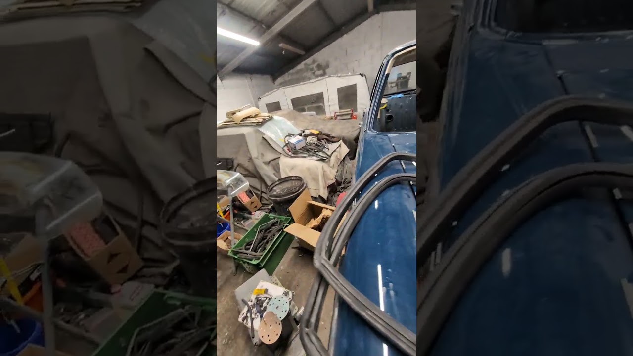 Mercedes w115 w114 genuine windscreen rubber Vs febi bilsten part 1