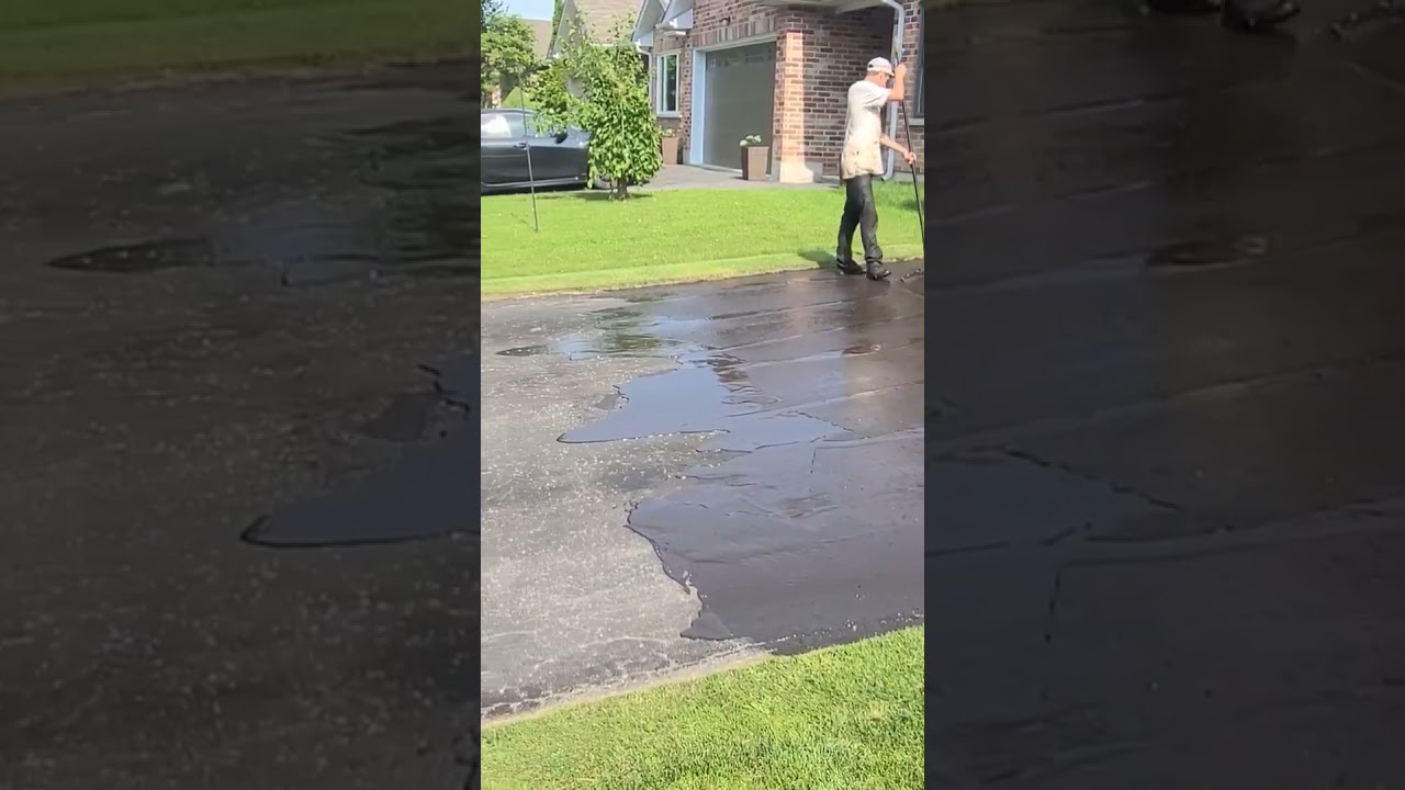 PURE TAR GAME! #construction #driveway #asphalt #work #tar