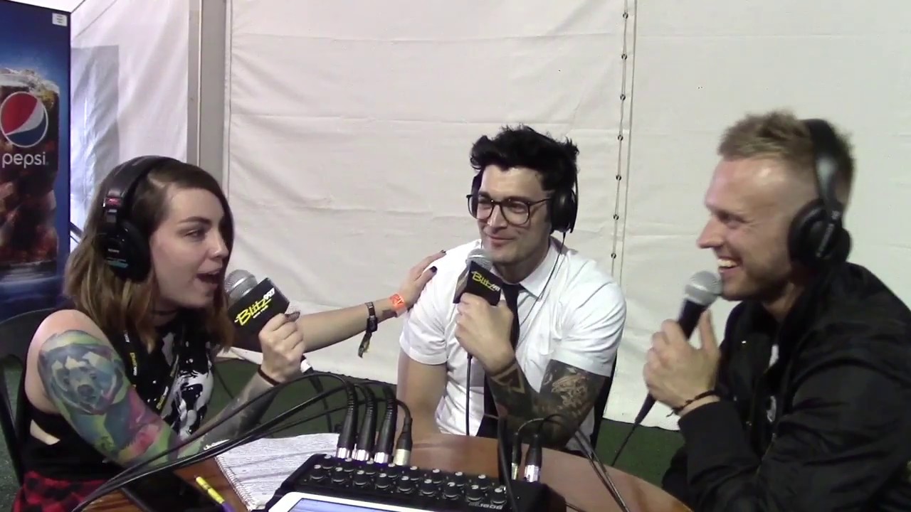 Hales with Starset