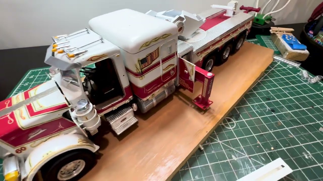 Episode-32 Revell Peterbilt Wrecker, Building the Wrecker Bed, It’s Like a Kit Within a Kit!