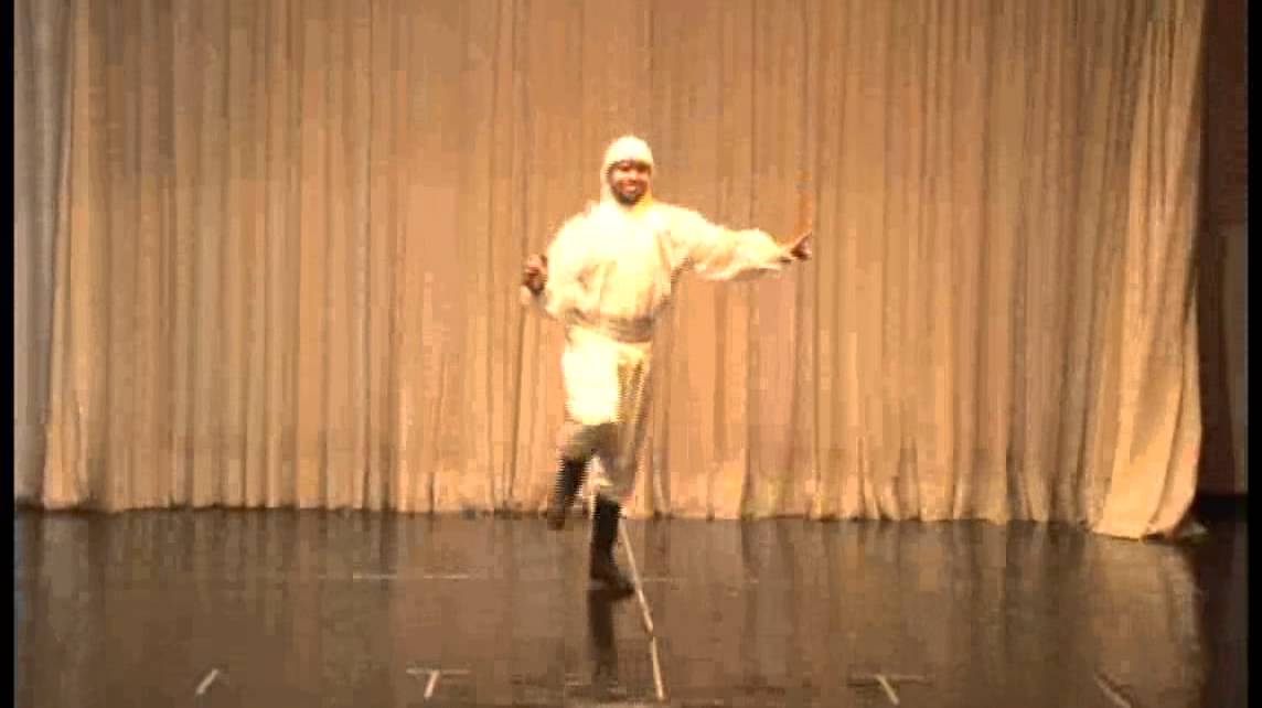 Layla Al' Jalilah e Paulo Dabke- Dan&ccedil;a de casal com espada