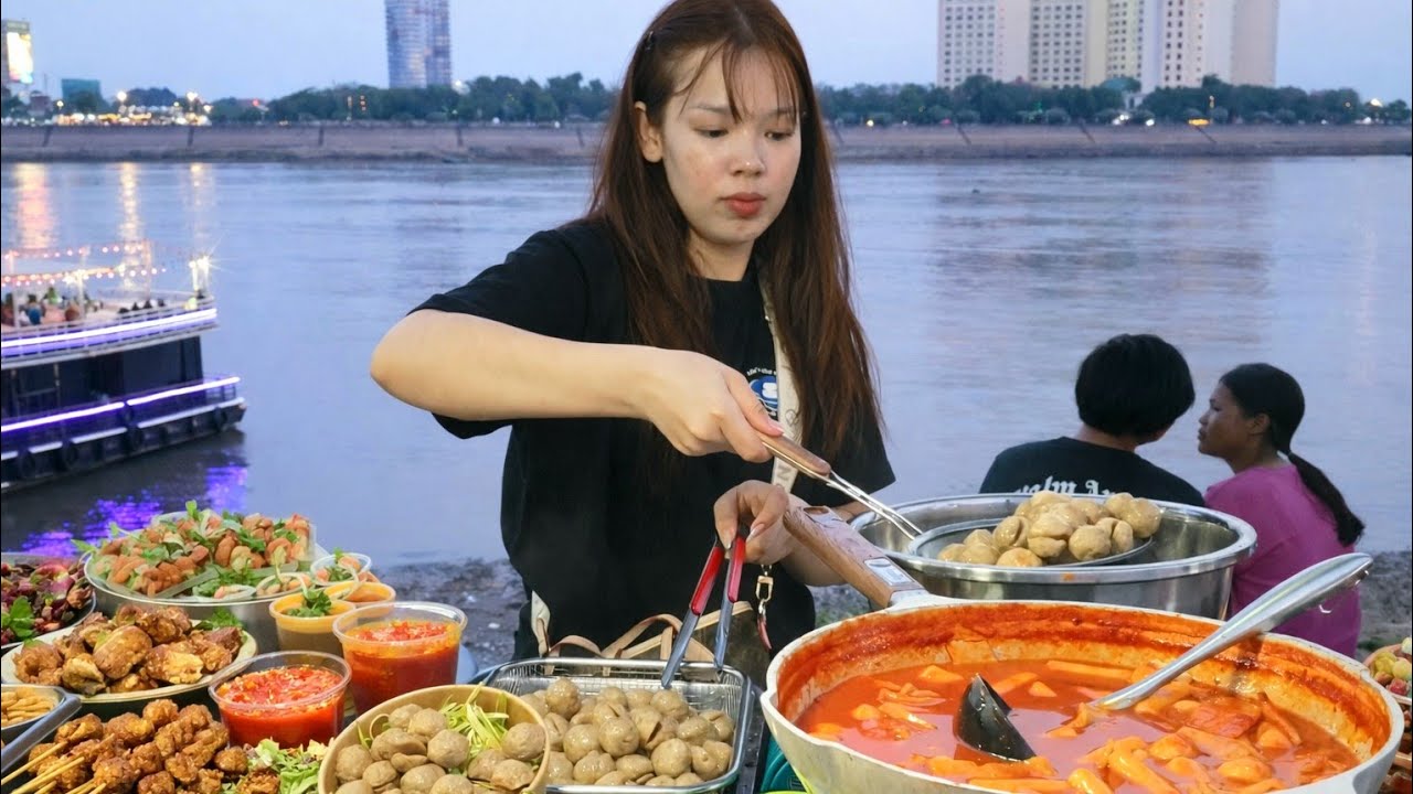 AMAZING Selling Place/ CAMBODIAN Street Food Tour 2026 & Most Popular Local Khmer Food