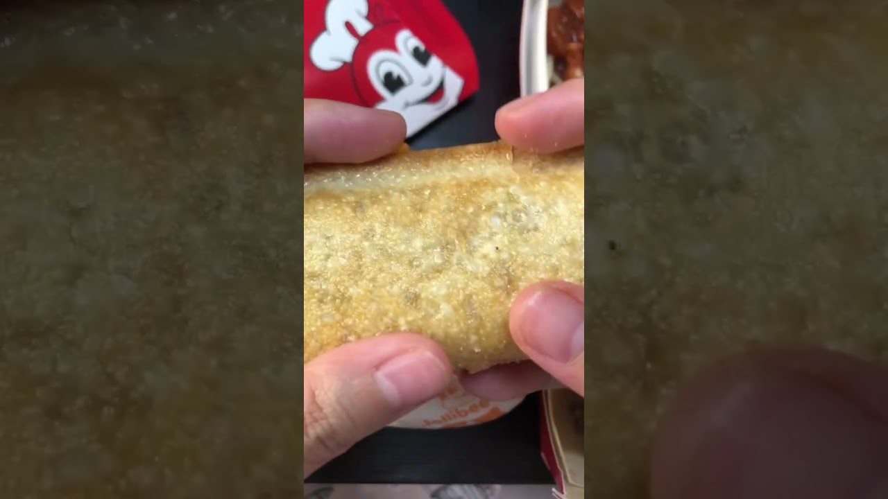 Jollibee Peach Mango Pie Satisfying Sounds ASMR #shorts #asmr #satisfying #jollibee #pie#dubai #food