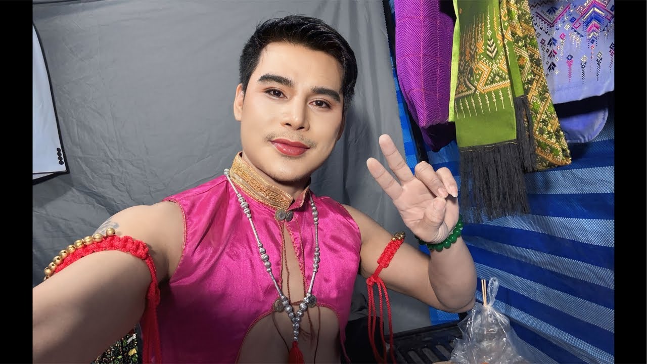 หลังฮ้านสาวน้อยลำเพลินโชว์