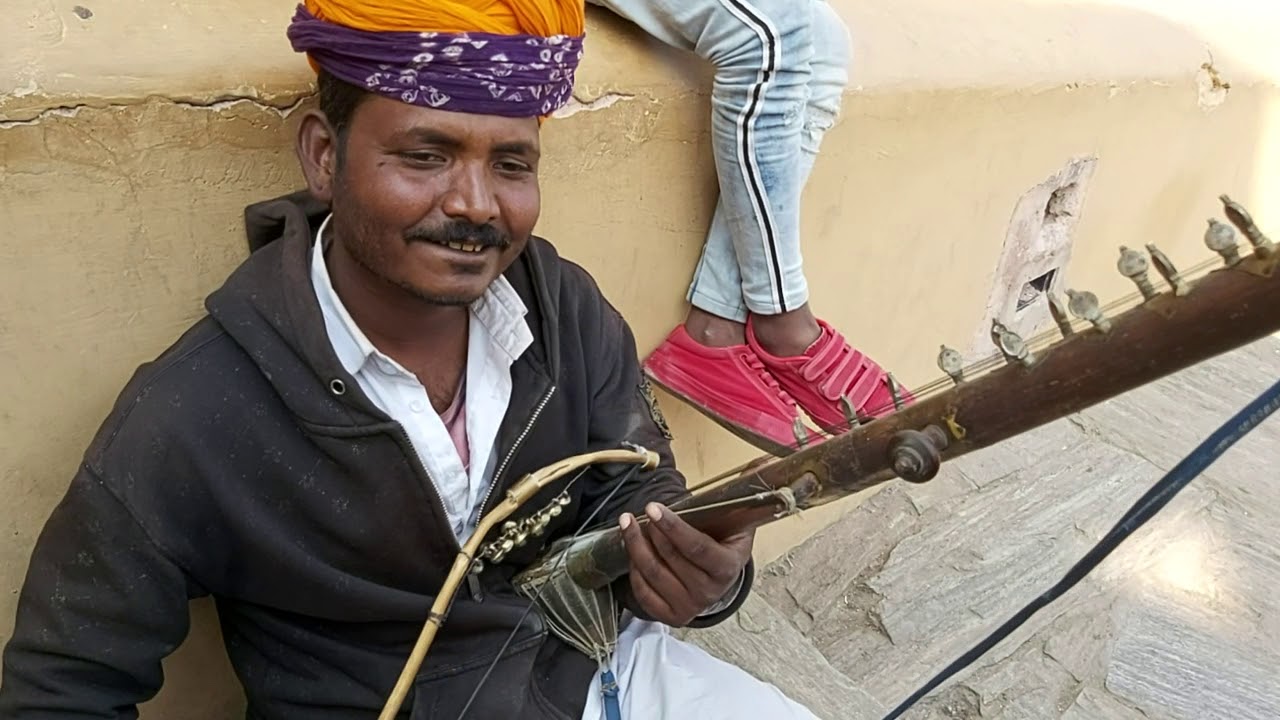 Ravanahatha Ud Ja Kale Kawa | सुपरस्टार ने रावण हत्था वाद्य यंत्र को कैसे बजाया ।