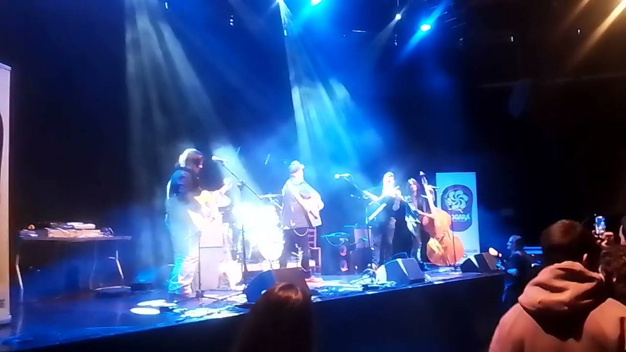 J-Carpint Folk Glass Band centro civico Delicias a mayestra d'Escartin